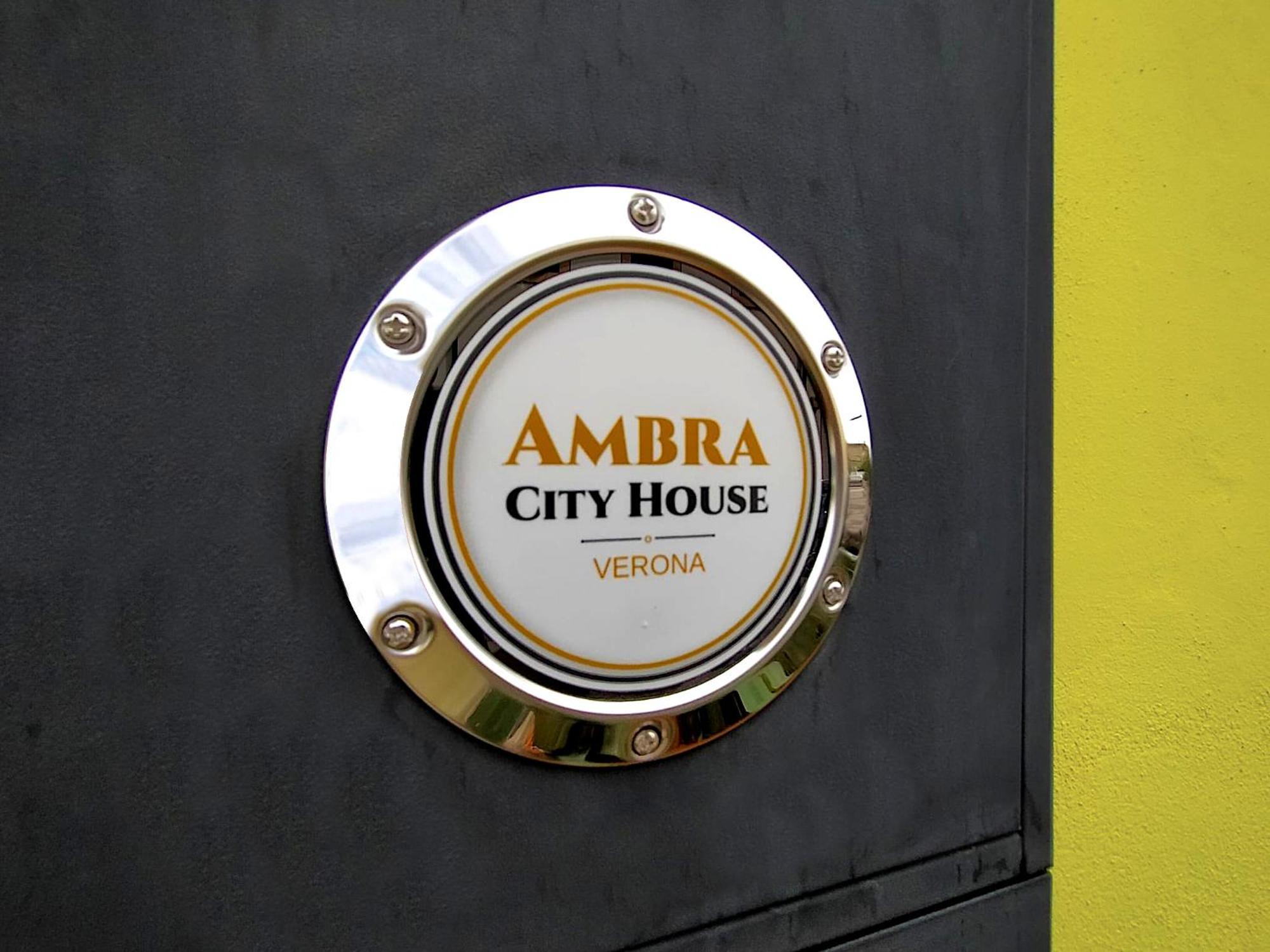 Ambra House - Ingresso Diretto, Parcheggio Libero E Wi-fi Apartment *